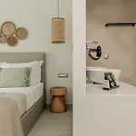 Lagoon Luxury Suites Lejlighedshotel Vasilikí