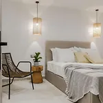 Lagoon Luxury Suites Lejlighedshotel Vasilikí