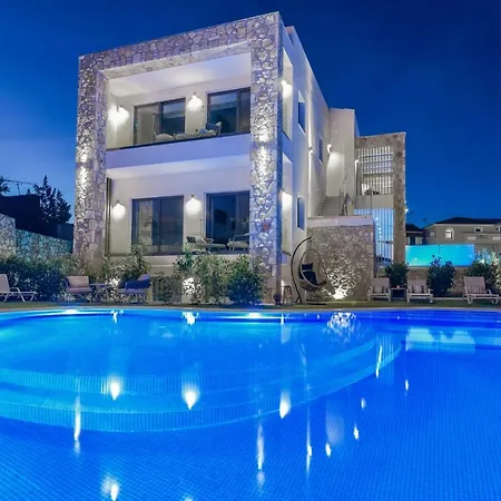 Ξενοδοχείο με διαμερίσματα Lagoon Luxury Suites Ανω Βασιλικος