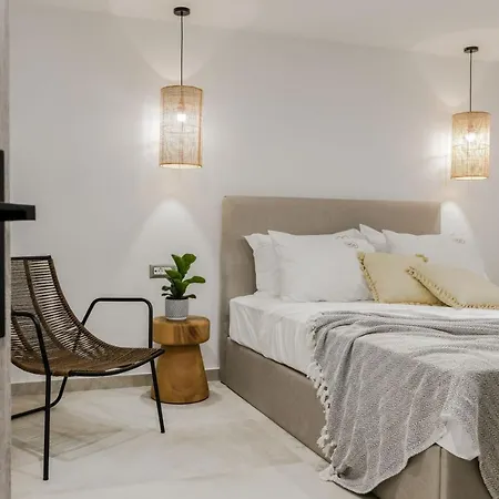 Lagoon Luxury Suites 아파트호텔 Vasilikí