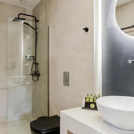 Lagoon Luxury Suites 아파트호텔 Vasilikí