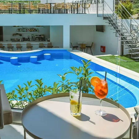 아파트호텔 Lagoon Luxury Suites