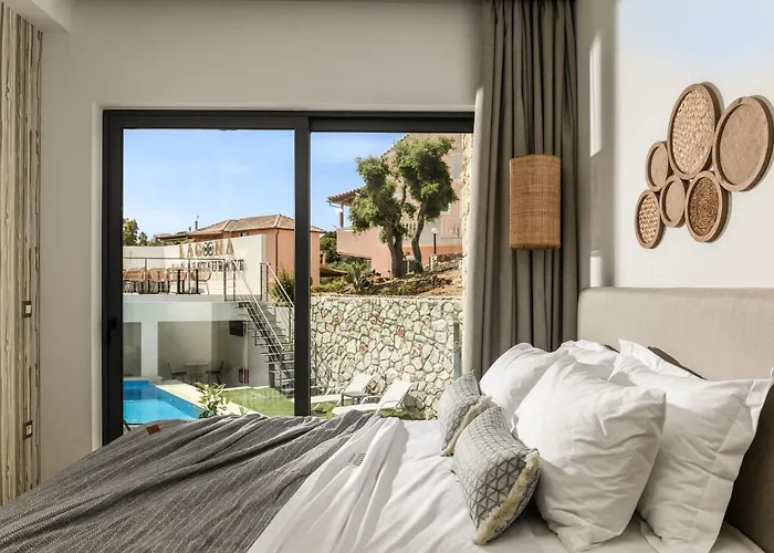 Ξενοδοχείο με διαμερίσματα Lagoon Luxury Suites *