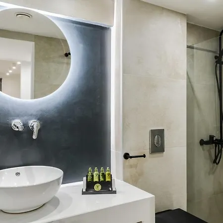 Lagoon Luxury Suites * Vasilikí