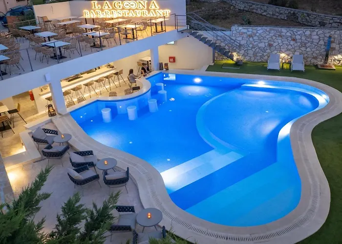 Ξενοδοχείο με διαμερίσματα Lagoon Luxury Suites Ανω Βασιλικος