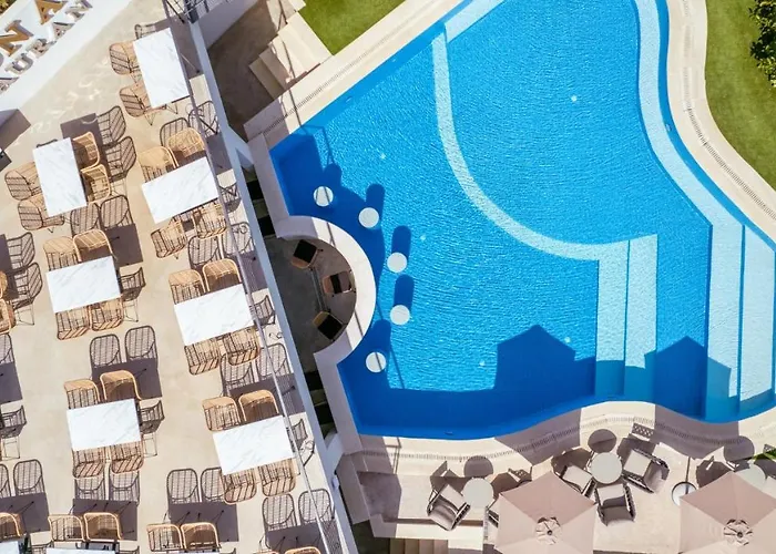 Ξενοδοχείο με διαμερίσματα Lagoon Luxury Suites *