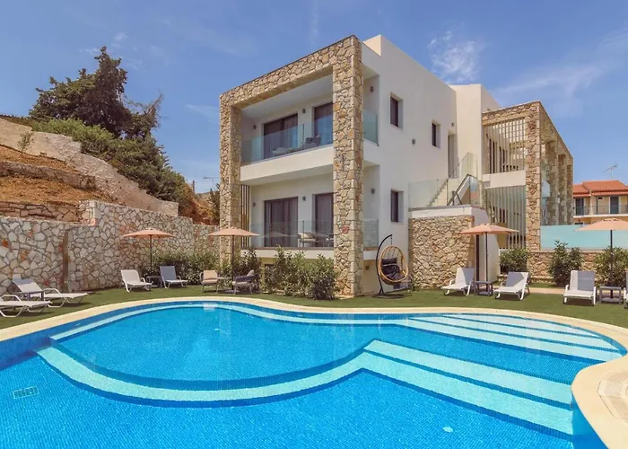 Lagoon Luxury Suites