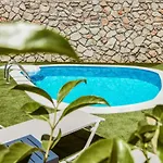 Lagoon Luxury Suites מלון דירות